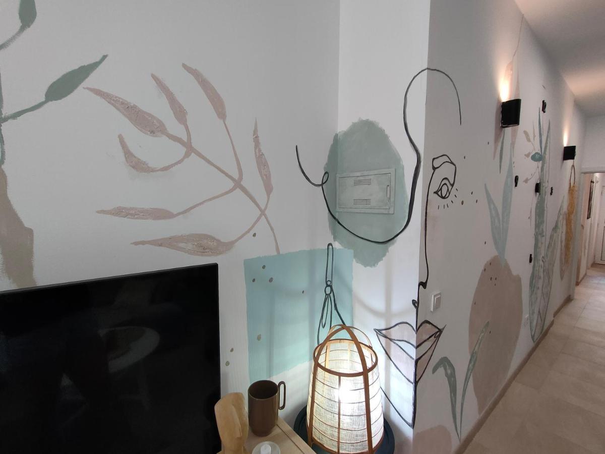 Hola Apartament อาลิกันเต ภายนอก รูปภาพ